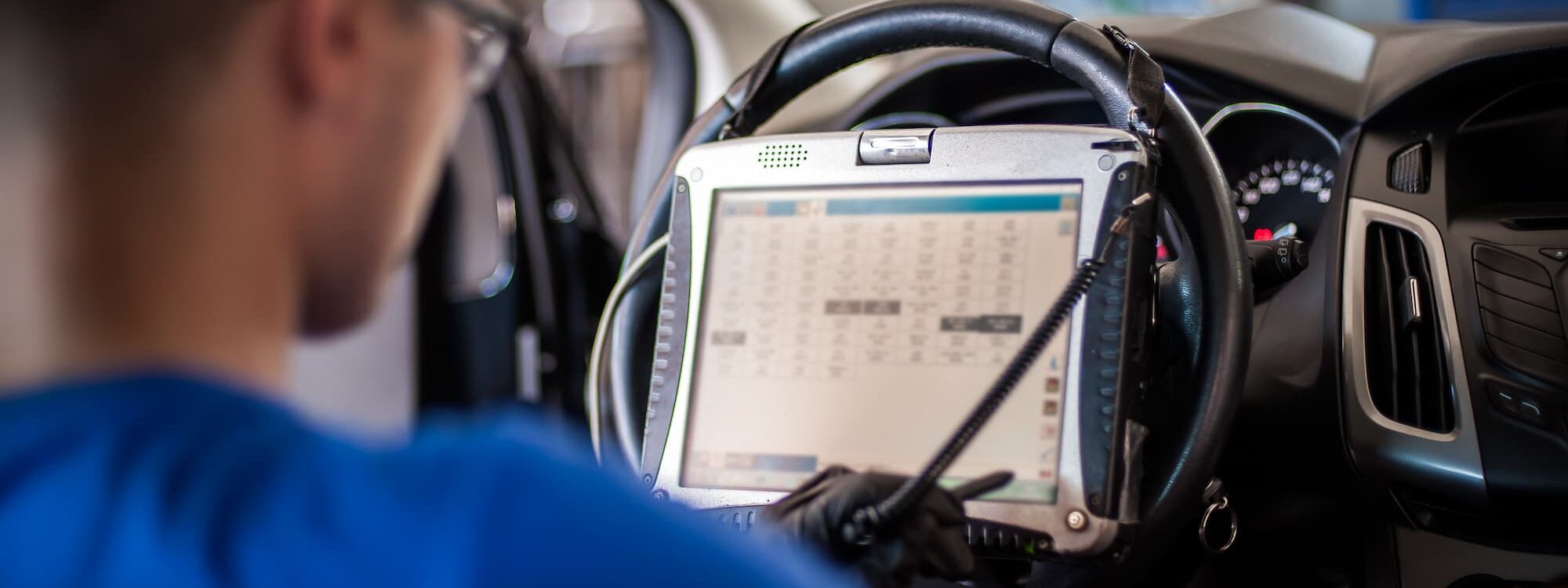 DIAGNOSTIC ELECTRONIQUE 2000X750 | Dépannage Garage Goetz Pourquoi le diagnostic électronique est indispensable avant toute réparation mécanique ? Bischheim